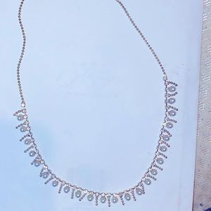 Rhinestone short necklace with bead accents